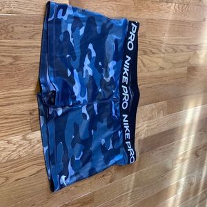 Camouflage blue Nike pros dry fit XXL